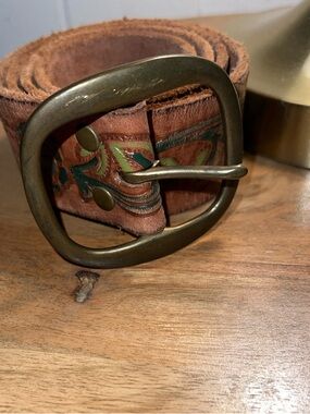 Vintage Abercrombie Brown Leather Floral-Tooled Belt with Antique Brass Buckle